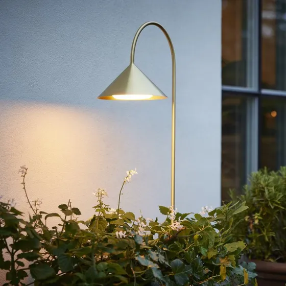 FRANDSEN Lampada LED con picchetto Grasp, Ottone, 82 cm, IP44
