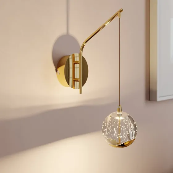 Lucande Applique LED Hayley Oro con Globo in Vetro