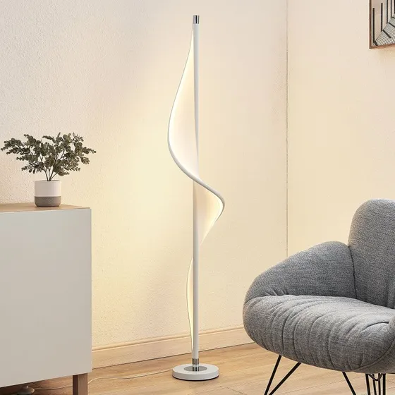 Lucande Lampada LED da pavimento Edano, 154 cm, Bianco