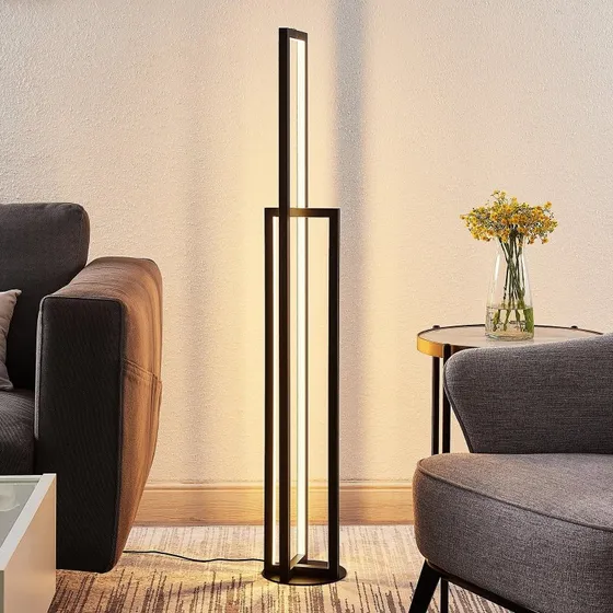 Lucande Piantana LED Hylda 123 cm, Nero Opaco, Alluminio