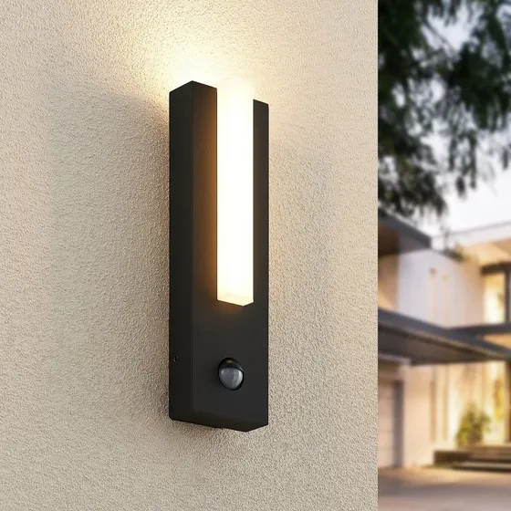 Lucande Applique da esterni LED Virgalia con Sensore IP54