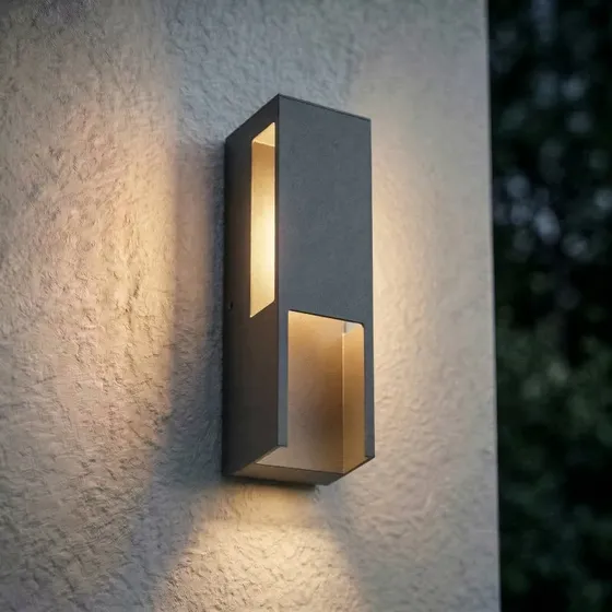 Applique da esterni LED Lindby Enyra, IP65, Nera, 27 cm