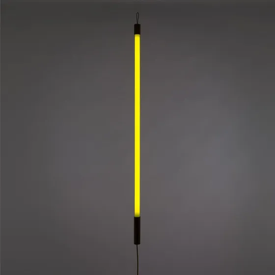 Lampada LED Linea Gialla Seletti con dettagli in legno