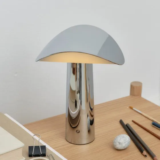GEJST Lium Lampada da Tavolo LED Ricaricabile Cromata