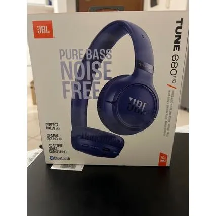 JBL Tune 680NC Cuffie Wireless Beige con ANC
