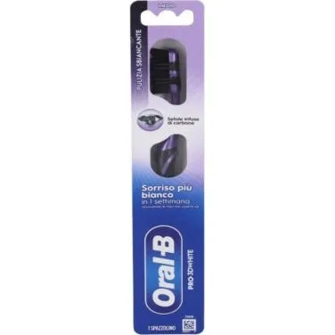 Oral-B Pro 3D White Spazzolino Manuale con Carbone Attivo, Medio