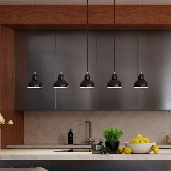 FRITZ HANSEN Kaiser Idell 6722-P Lampada a Sospensione Nero Lucido