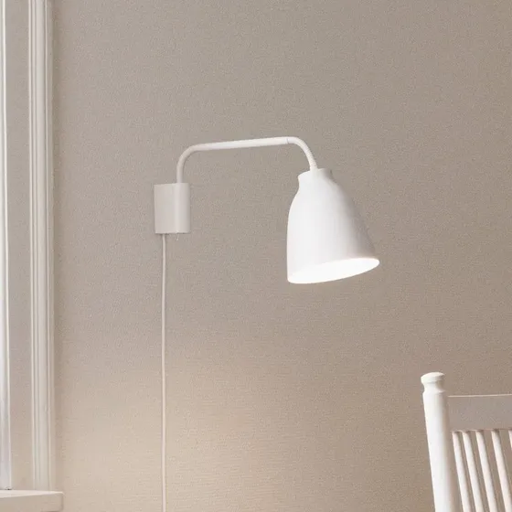 FRITZ HANSEN Applique Caravaggio Bianca