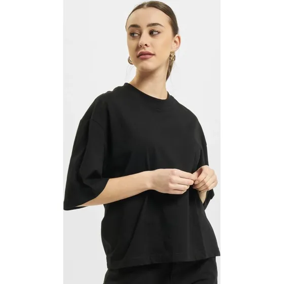 T-shirt oversize Urban Classics in cotone nero da donna