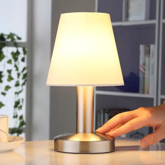 Lindby Hanno Lampada da Tavolo Bianco e Nichel