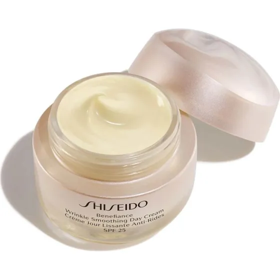 Shiseido Benefiance Crema Giorno Levigante Rughe SPF 25 50ml