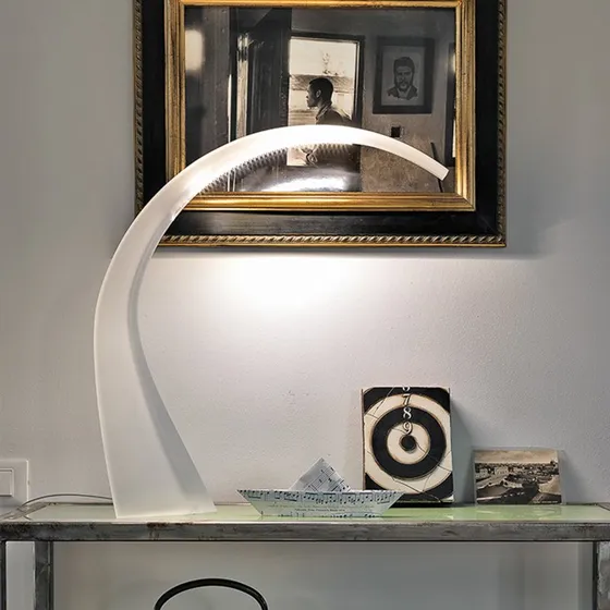 Lampada da tavolo Kartell Taj LED Bianca, 62 cm