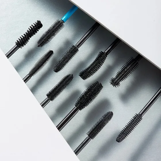 Eveline Extension Volume 4D Mascara Allungante e Arricciante
