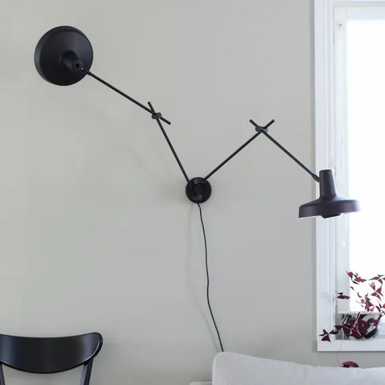 Arigato 2 Applique Nera GRUPA - Design Orientabile