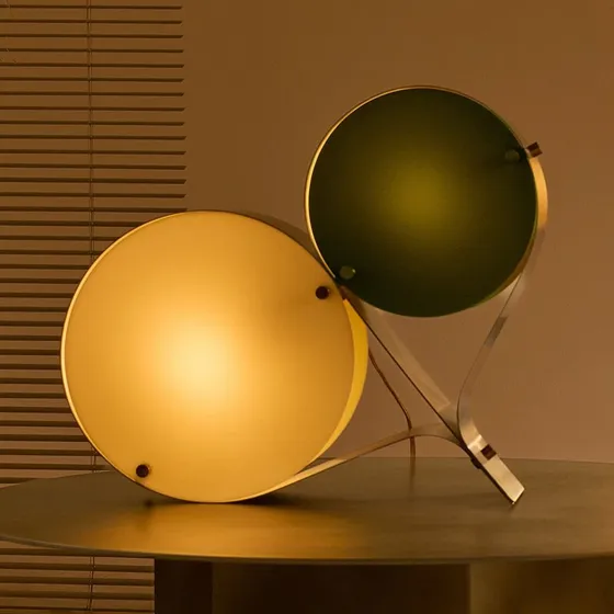 GUBI Lampada da Tavolo Coppia - Bronzo, Avorio e Verde Oliva