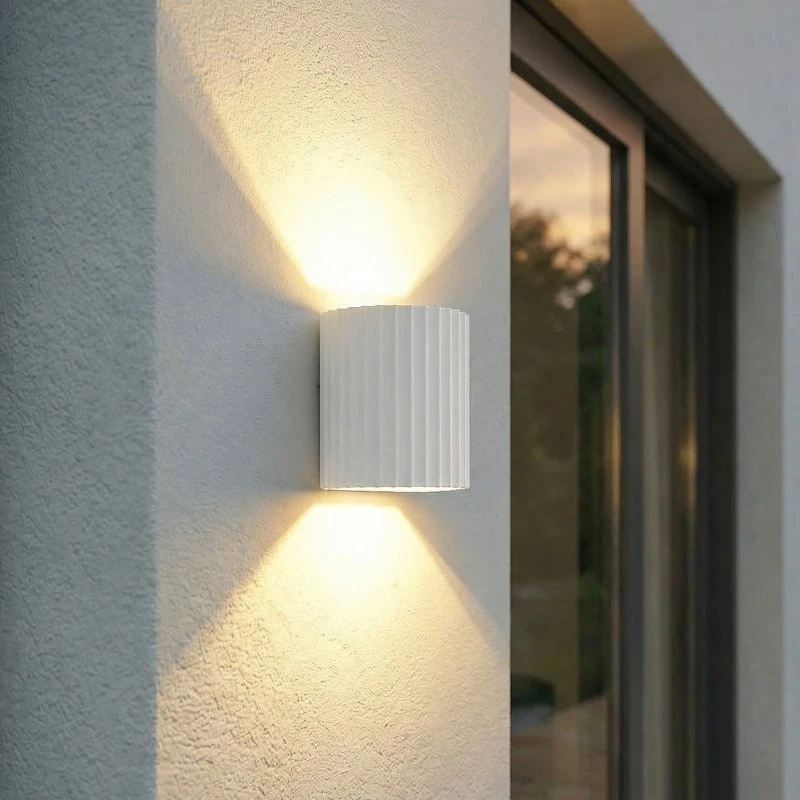 Applique da esterni LED Lindby Ralino, Bianca, 2 Luci, IP65
