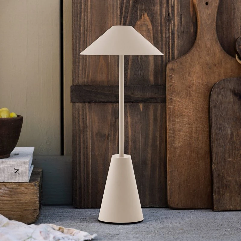 Globen Lighting Lampada da tavolo Cannes beige IP54