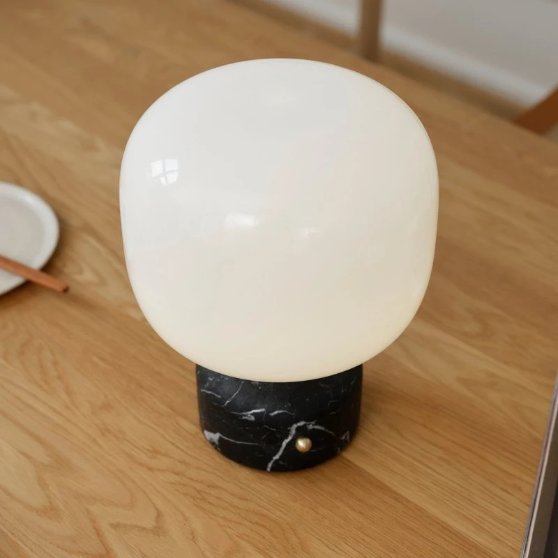 GEJST Lampada LED da tavolo ricaricabile Meemo, Marmo e Vetro