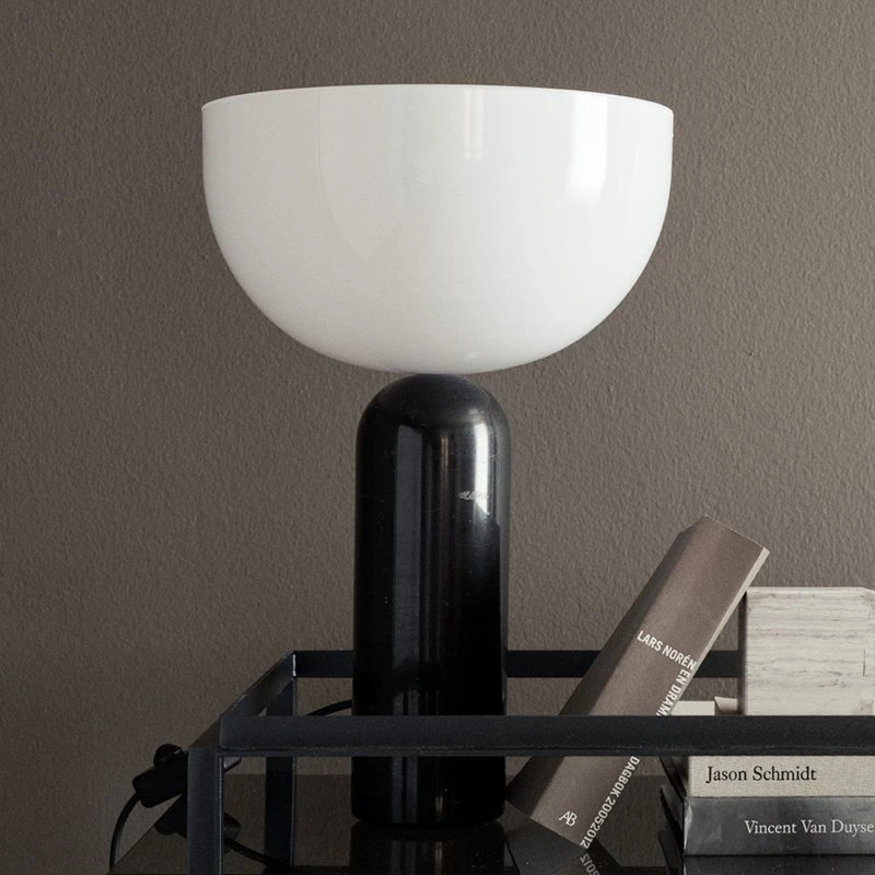 New Works Kizu Large Lampada da Tavolo in Marmo Nero