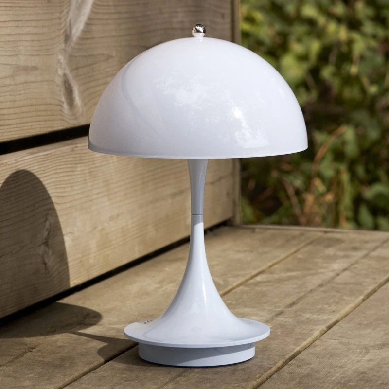 Louis Poulsen Panthella 160 Portable V3 Lampada Opal Pale Blue