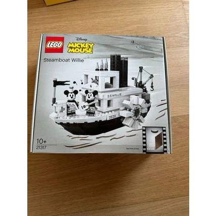 LEGO Ideas Steamboat Willie 21317