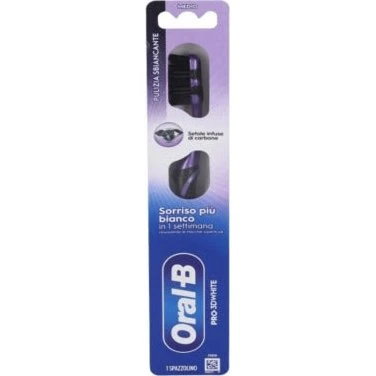 Oral-B Pro 3D White Spazzolino Manuale con Carbone Attivo, Medio