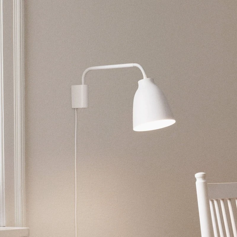 FRITZ HANSEN Applique Caravaggio Bianca