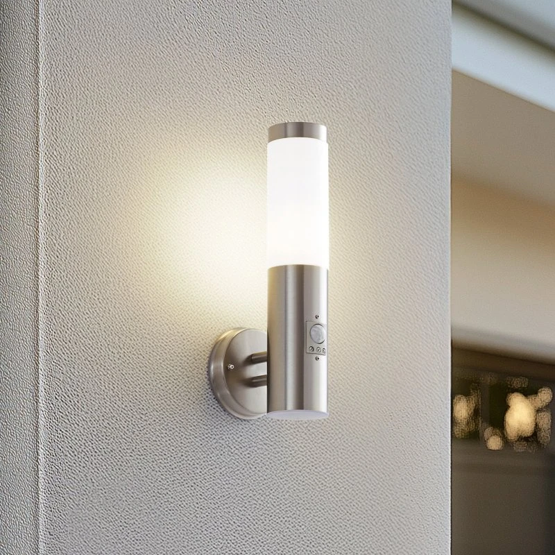 Lindby Applique da Parete Esterna Kristof con Sensore in Acciaio