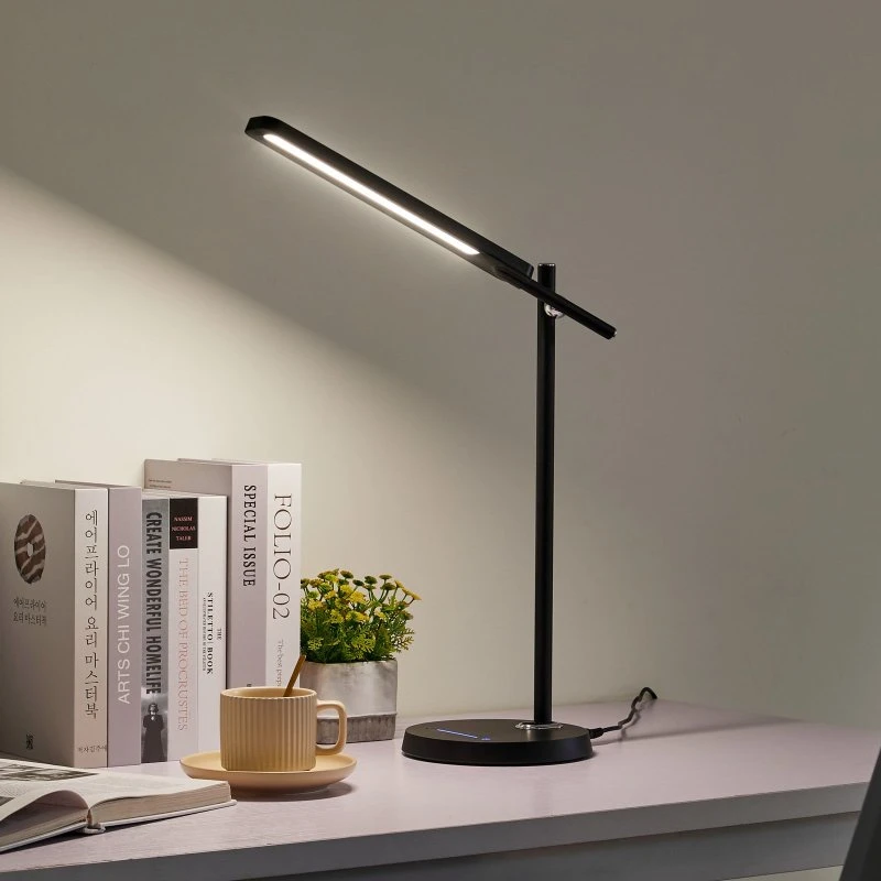Lindby Valtorin Lampada da Tavolo LED Nera