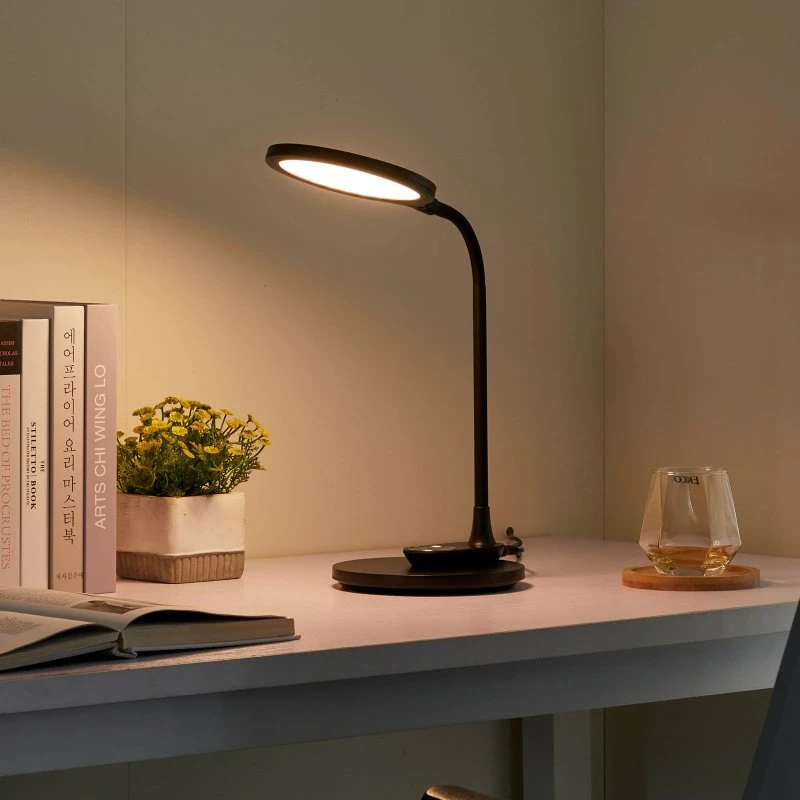 Lindby Valtaria Lampada LED CCT Black: da Tavolo e Applique