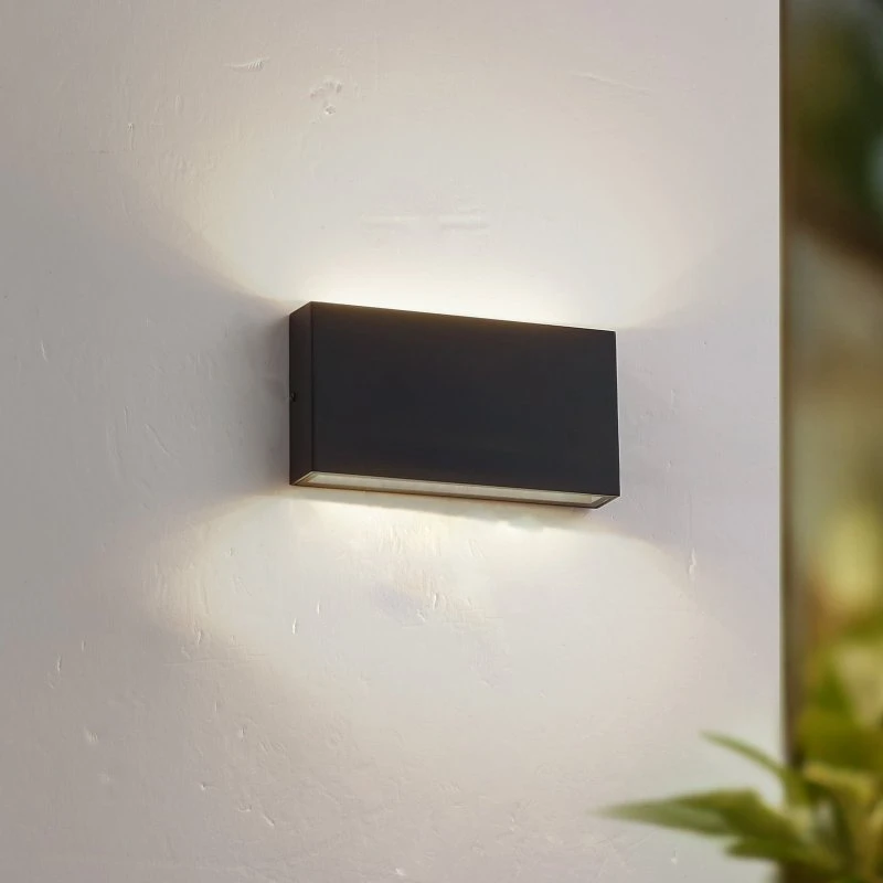 Applique da esterni LED Lindby Jarte, nera, 17 cm, IP54