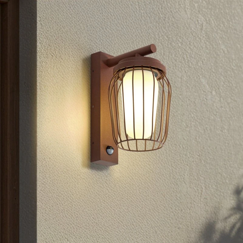 Lucande Applique da esterno Chandan con sensore, Ruggine, IP44