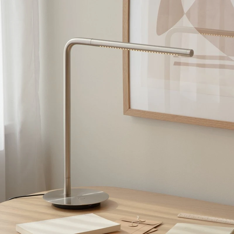 Umage Omni Lampada da Tavolo Steel con Dimmer e USB