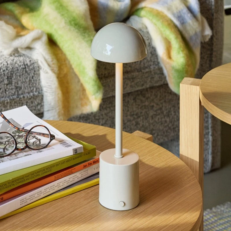 Lampada da tavolo LED ricaricabile Taten, color sabbia, 30 cm