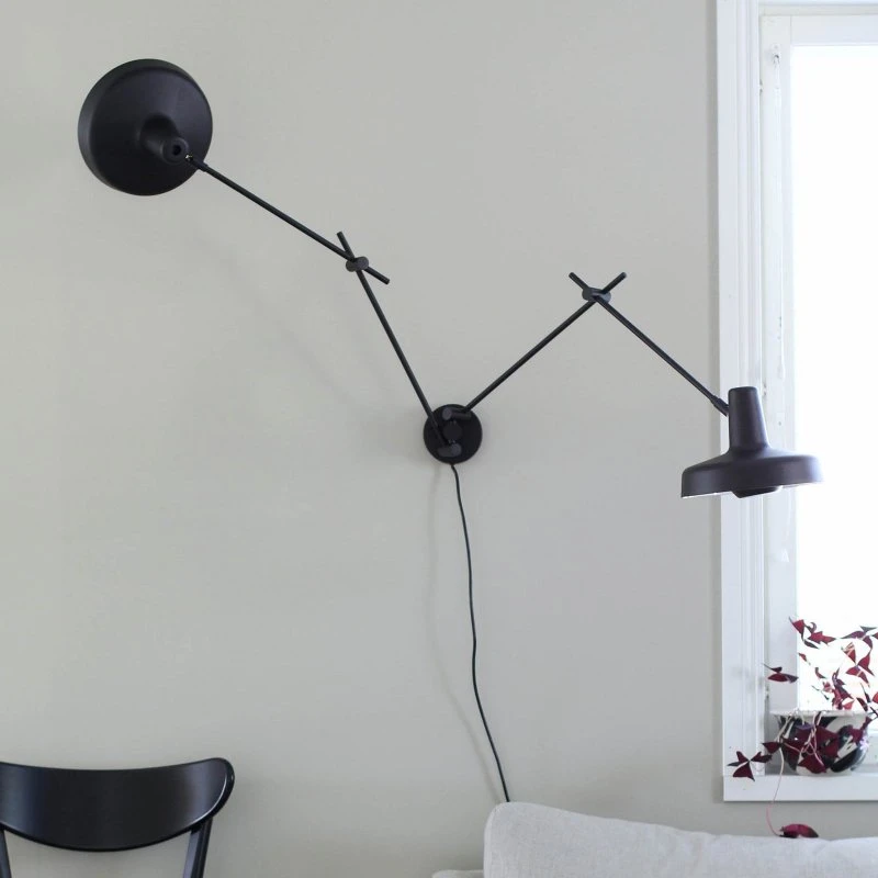 Arigato 2 Applique Nera GRUPA - Design Orientabile